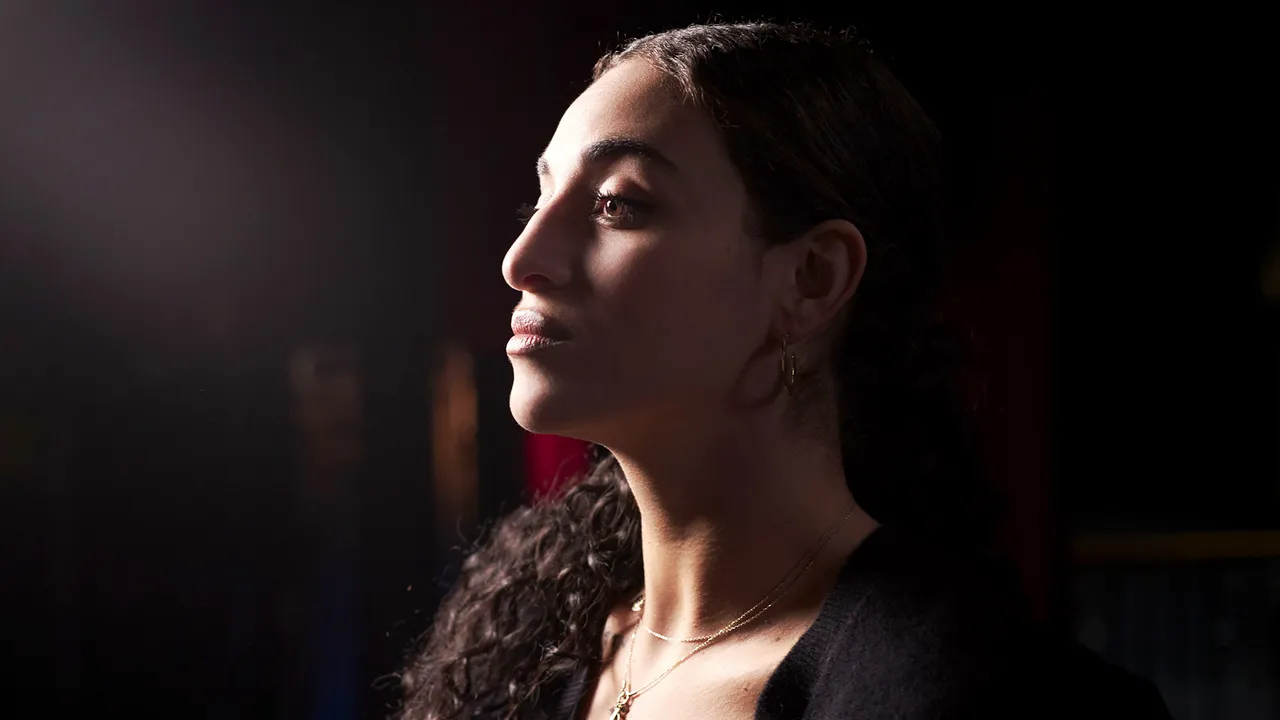 Oh les filles! - Wie Frauen Frankreich rockten background image