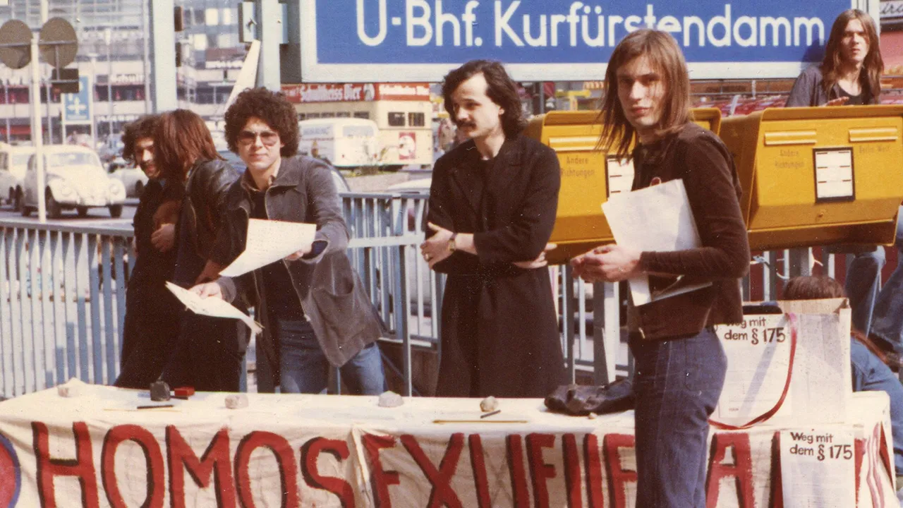 My Wonderful West Berlin background image