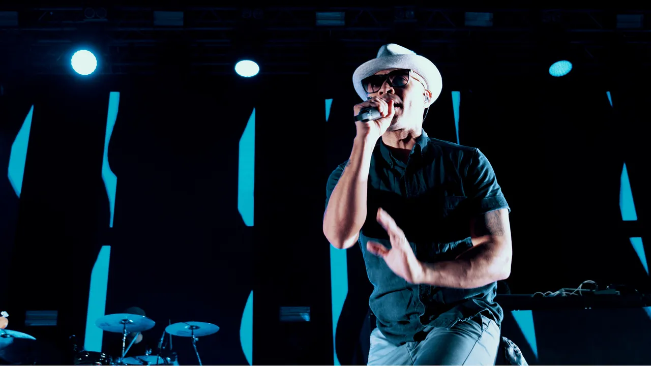 Parov Stelar - Backstage 2022 background image