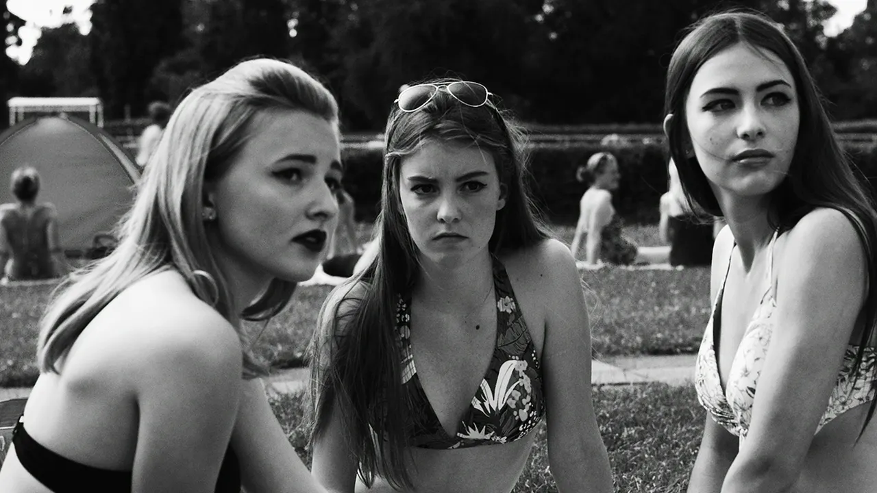 Blue Summer Symphony background image