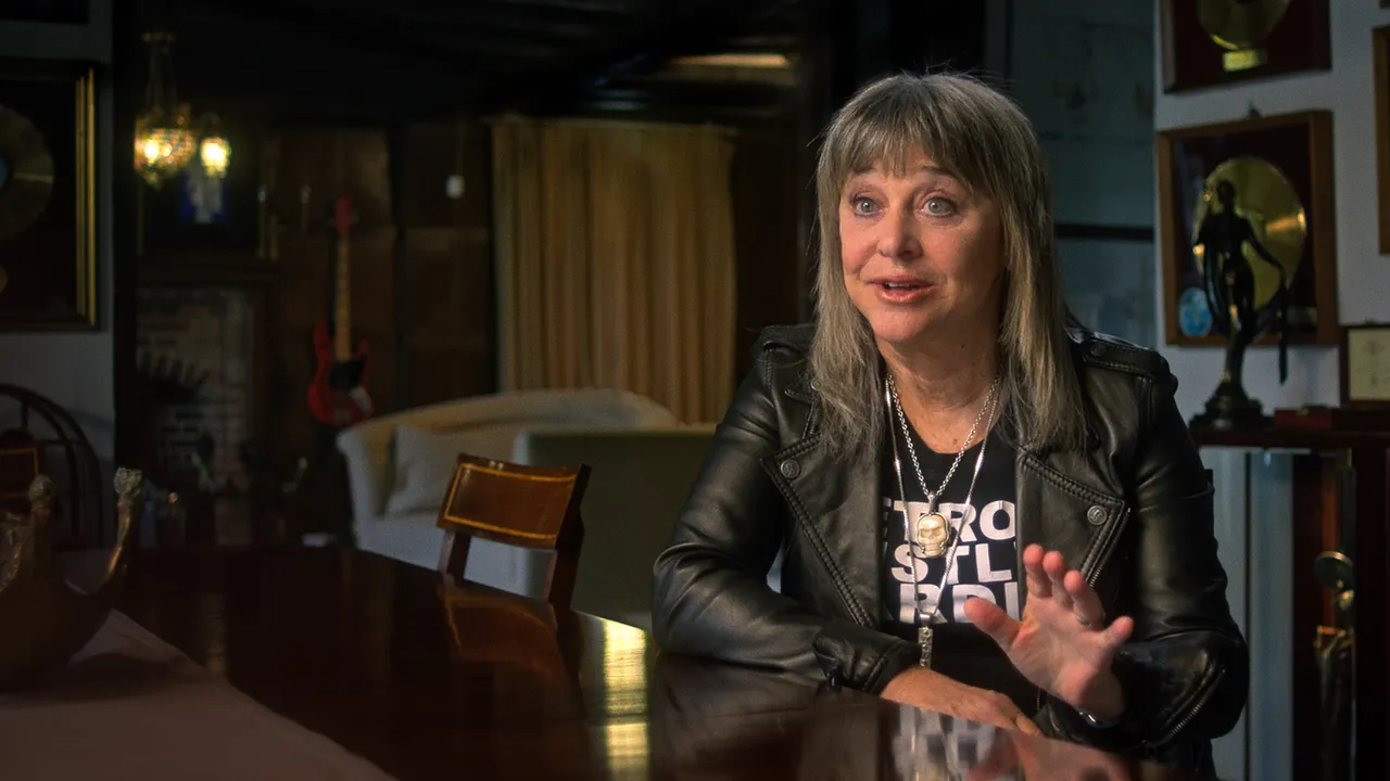 Rock Chicks background image